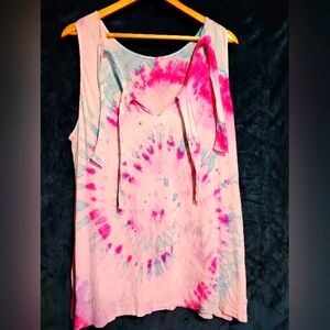 LG Colorful Creations Tie-dyed tank top